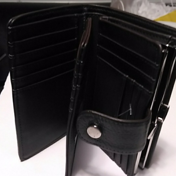 Ladies Apt. 9 Safekeeper wallet - Picture 3 of 3